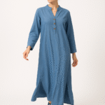 גלביה מבד כותנה בצבע כחול ג'ינס-דגם פיטנגו